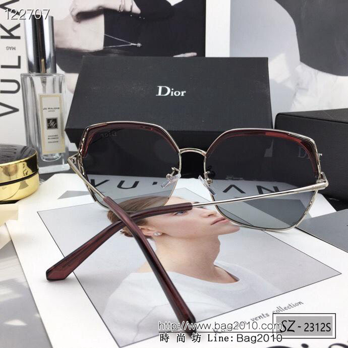 DIOR-迪奧 2019新款 太陽鏡 減輕強光負擔 遮擋有害光線防輻射 出行旅遊必備品 2312S  lly1196